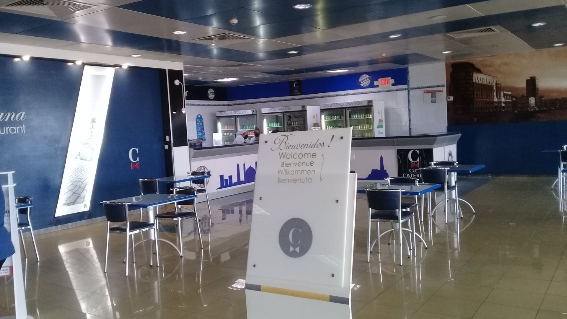 Establecimiento en sala de última espera. Foto. Cuba Catering