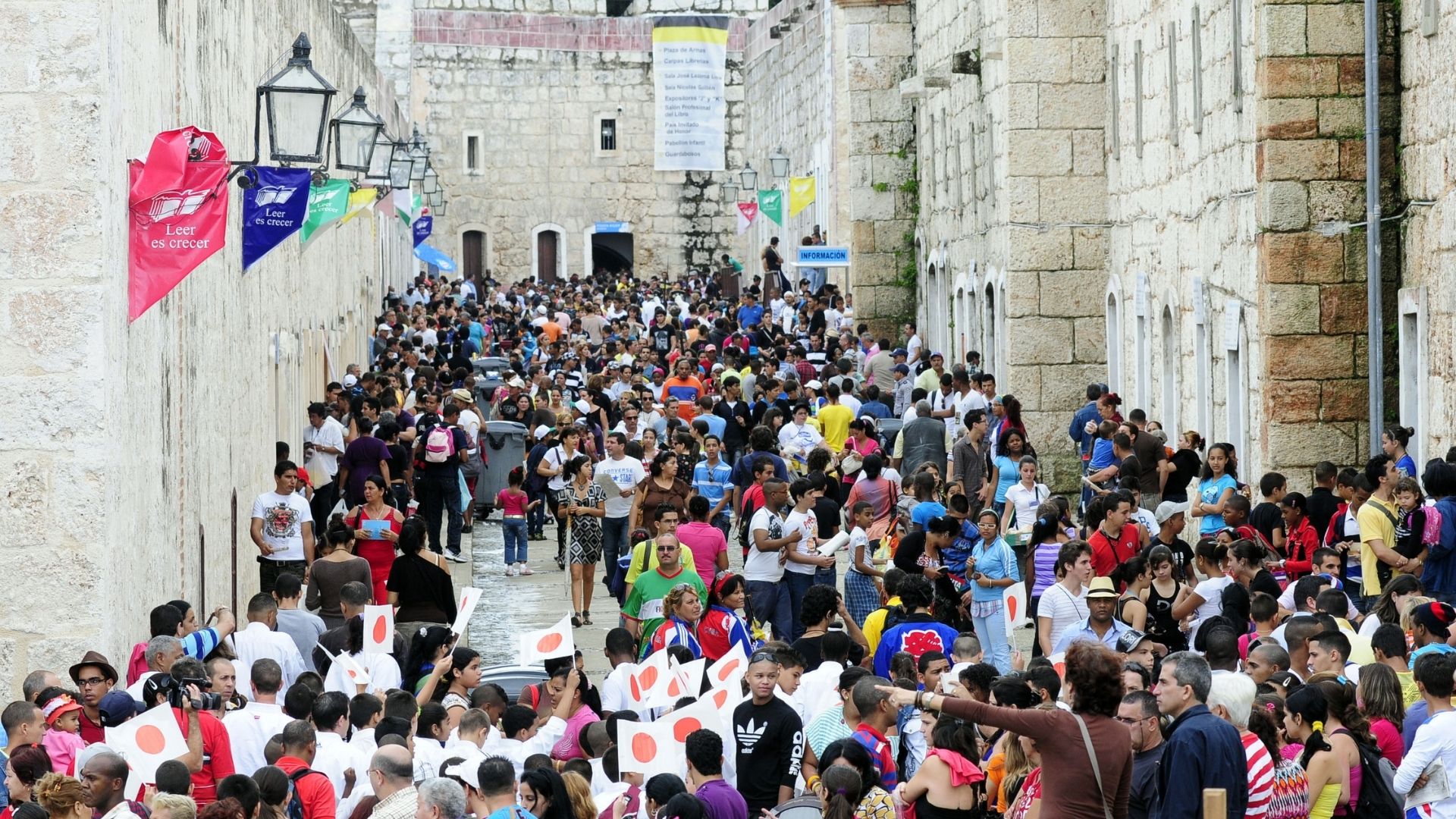 Recibirá como país invitado de honor a México, rendirá homenaje a los 120 años del natalicio del poeta cubano Nicolás Guillén y los centenarios de Carilda Oliver Labra y Jesús Orta