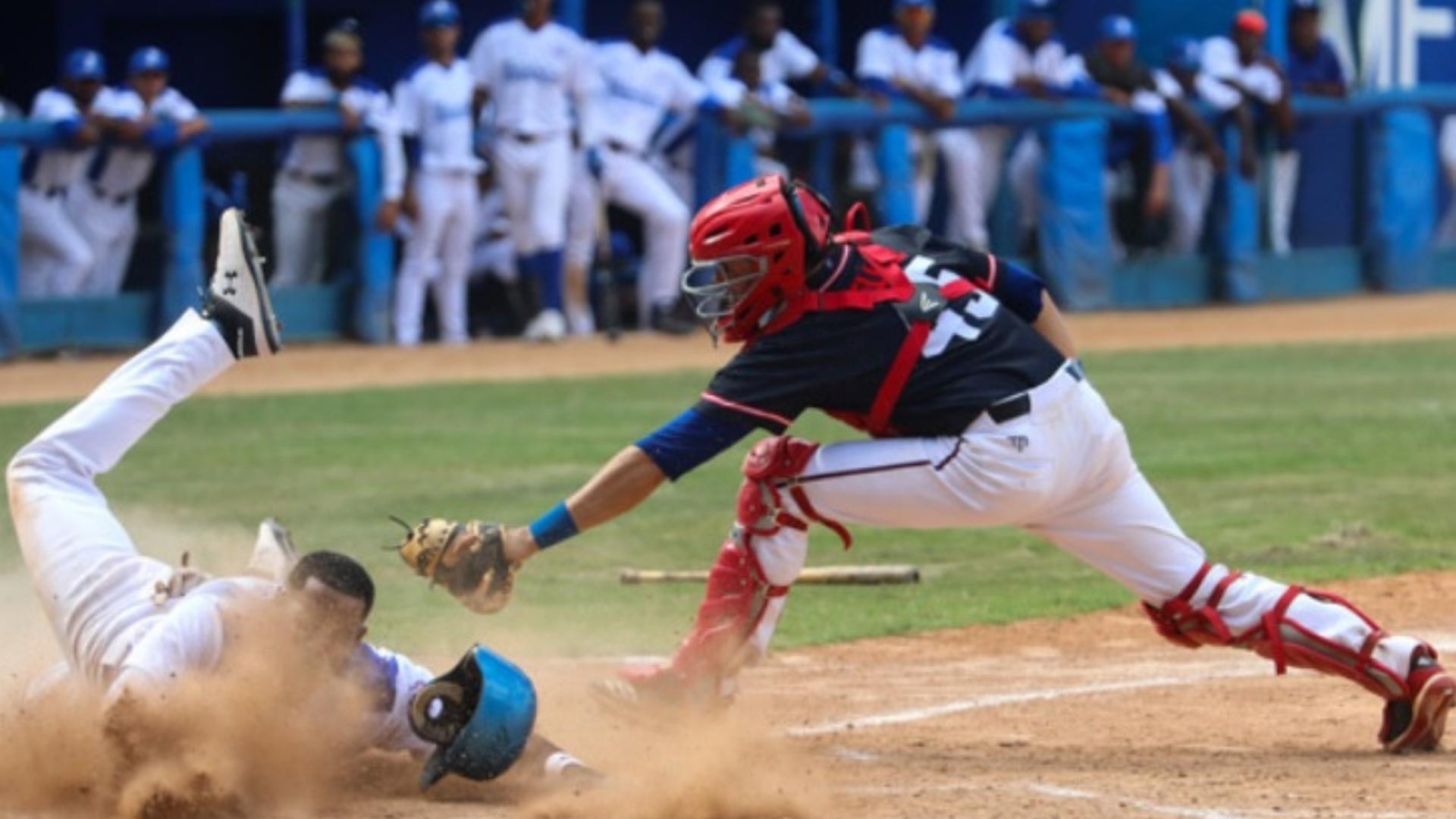 Pelota en Cuba