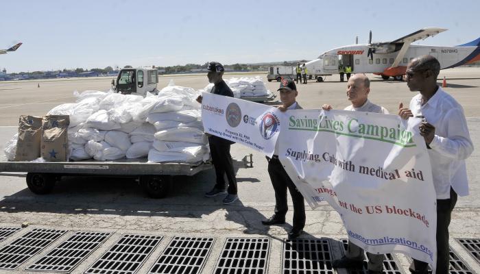 Activistas estadounidenses con donaciones para Cuba