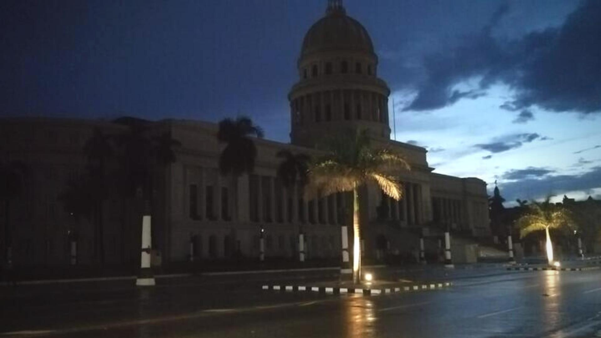 Apagón en Capitolio Nacional, Cuba.