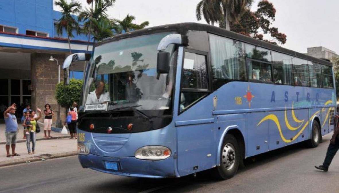 Ómnibus para viajes interprovinciales en Cuba