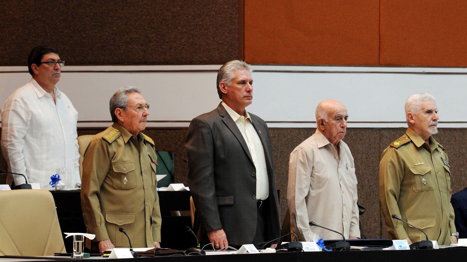 Los voceros de la Casa Blanca Juan González y Brian Nichols se negaron a responder el miércoles durante conferencia de prensa si el gobierno de Biden invitará al régimen cubano