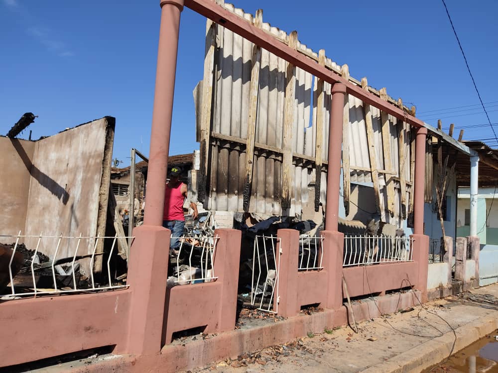 Fotos incendio Batabanó
