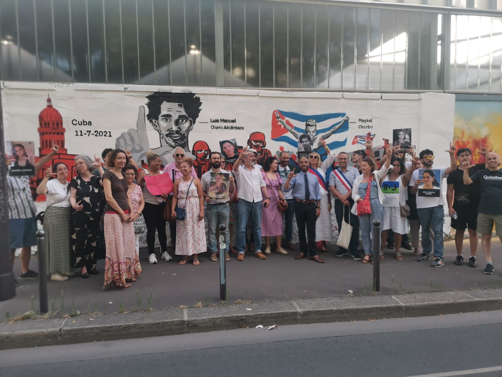 Inauguración del mural en París
