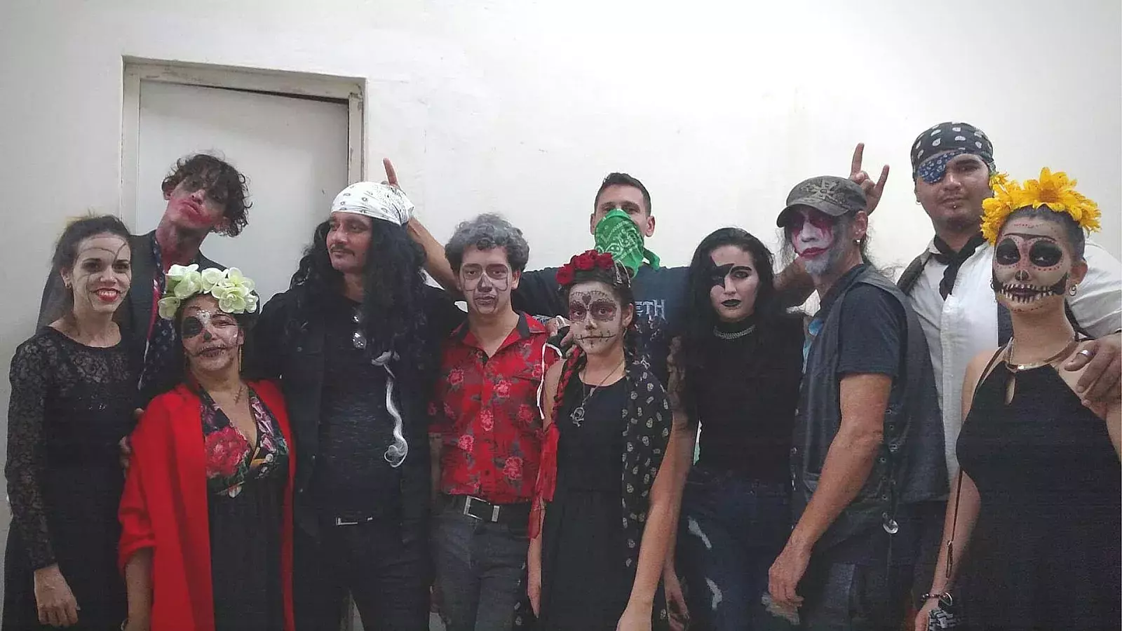 Cubanos celebran Halloween en Guáimaro, en 2020