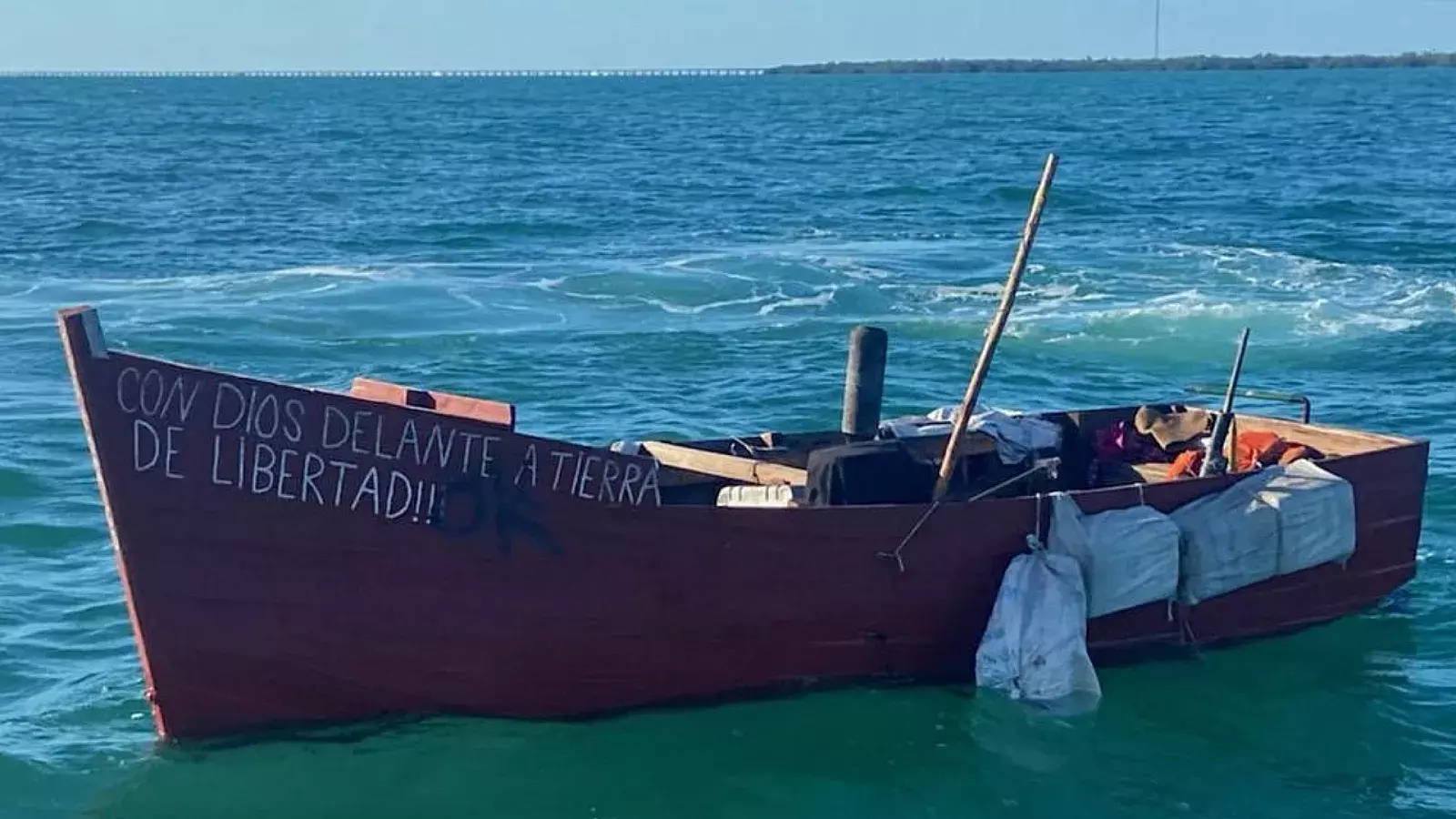 Bote de migrantes cubanos