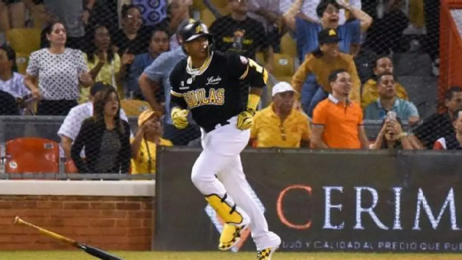 Yoenis Céspedes, pelotero cubano