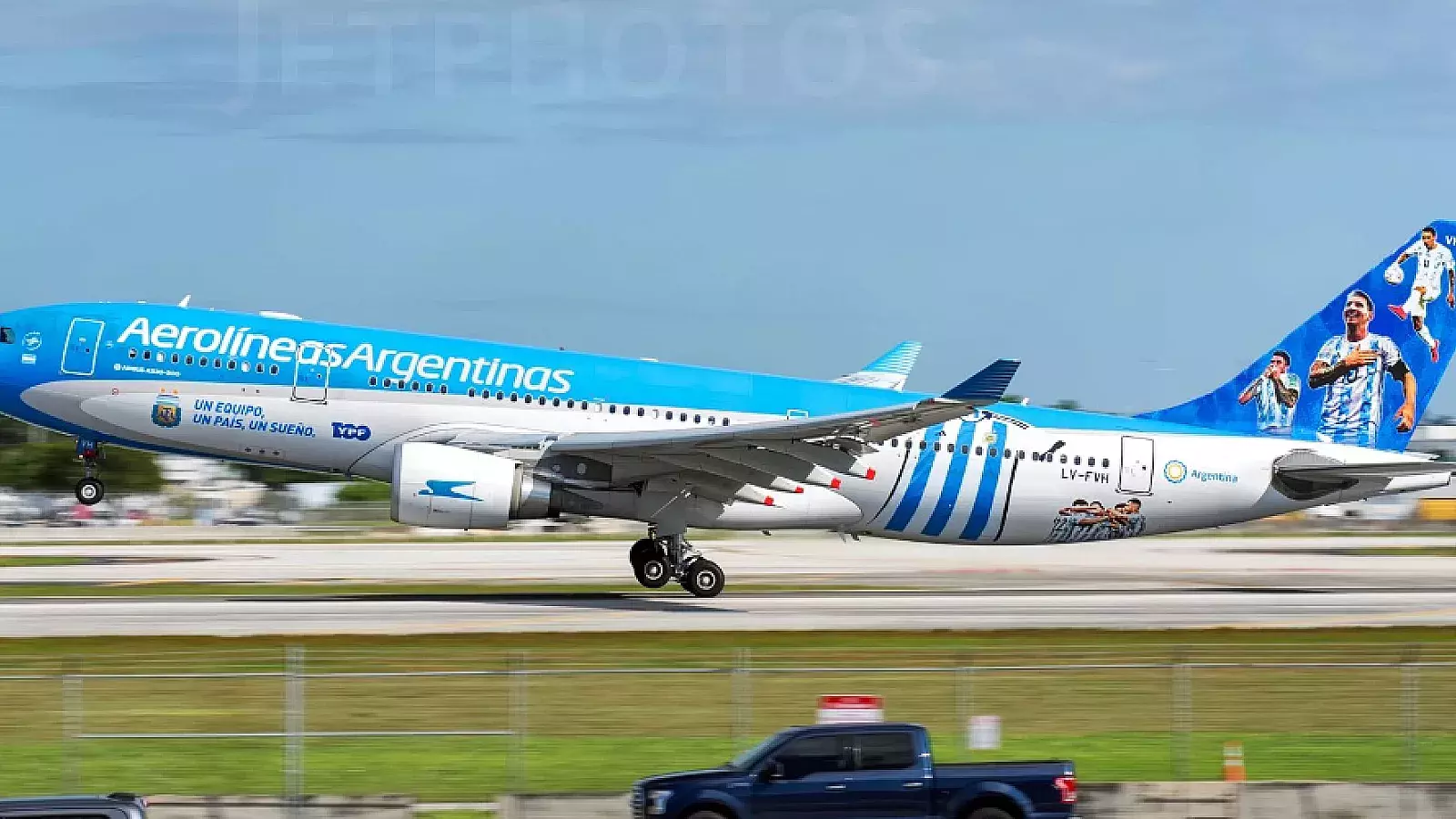Locura mundialista en Argentina: agotan vuelos a Qatar previos a la final