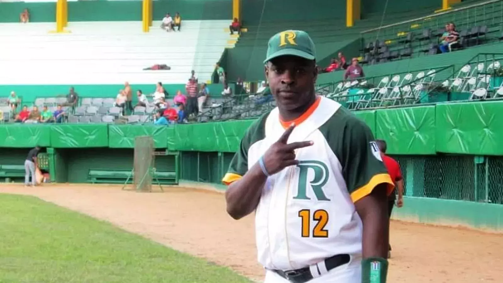 Donald Duarte, expelotero cubano y actual entrenador de béisbol