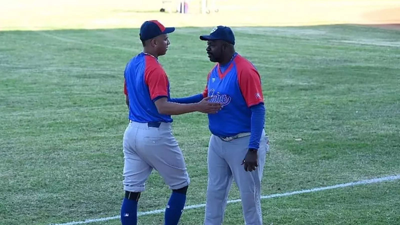 Team Cuba entrena en el Latinoamericano rumbo al Clásico