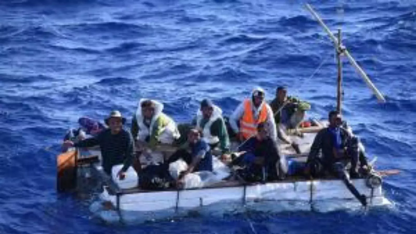 Balseros cubanos rescatados frente a la costa de Alabama