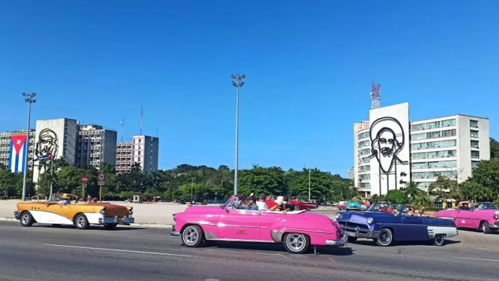 Turistas en Cuba