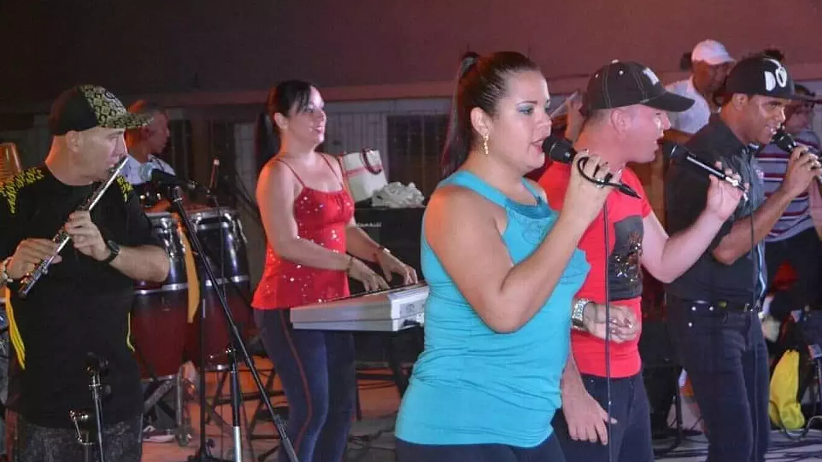 Cantante de Original de Manzanillo agredida en Morón