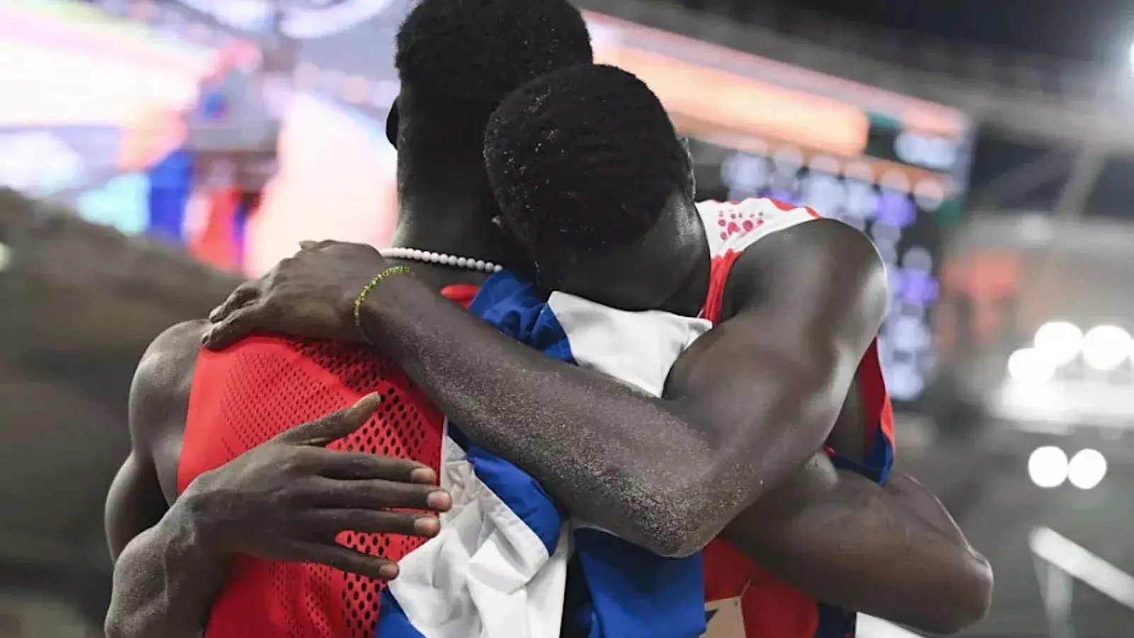 Triplistas cubanos en Mundial de Atletismo