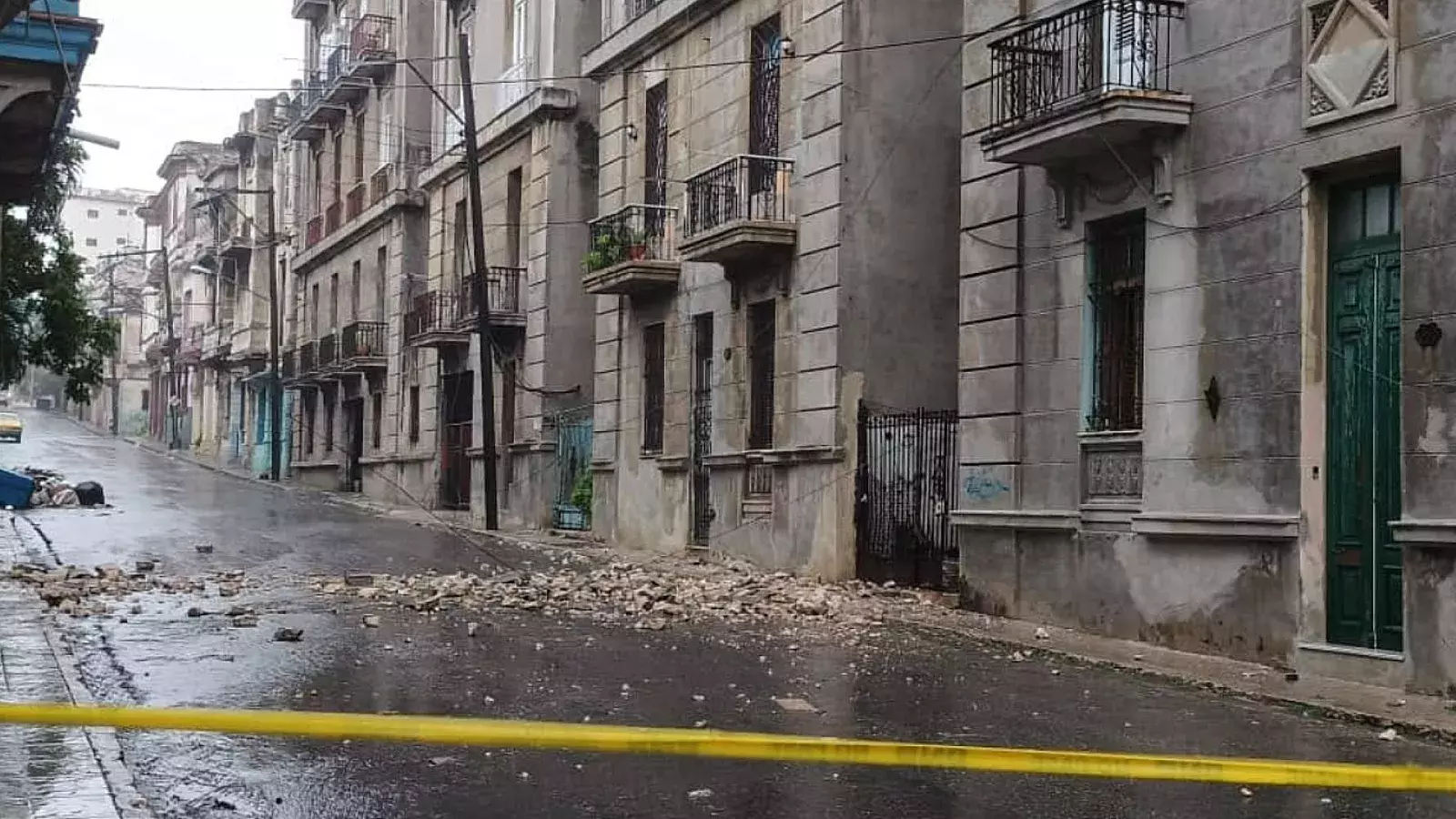 Derrumbe en el edificio América, La Habana