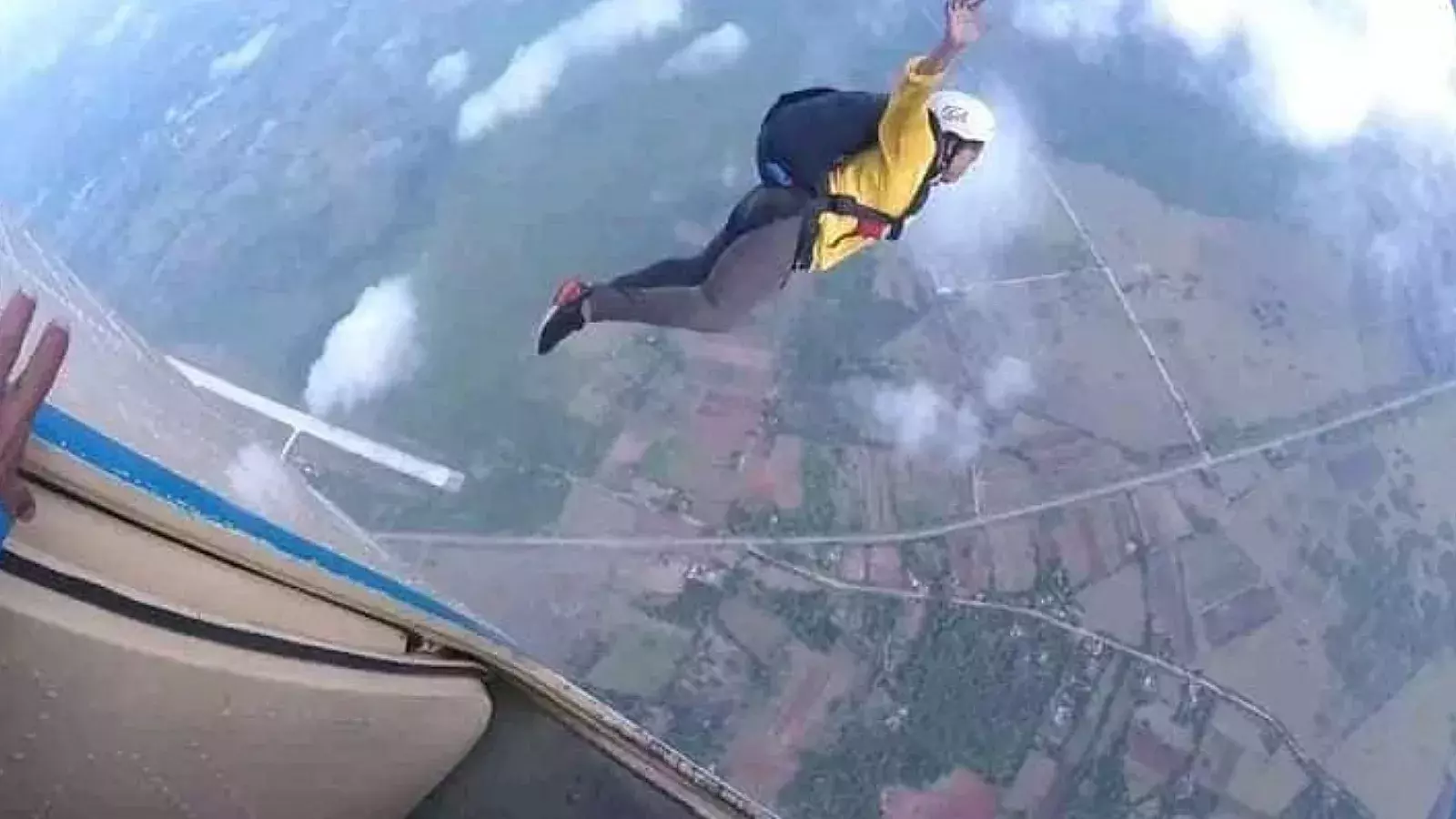 Muere profesora cubana tras salto en paracaídas