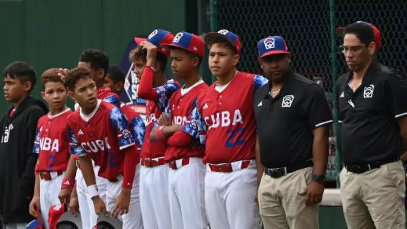 Luis Aparicio (número 22), pelotero cubano de 13 años