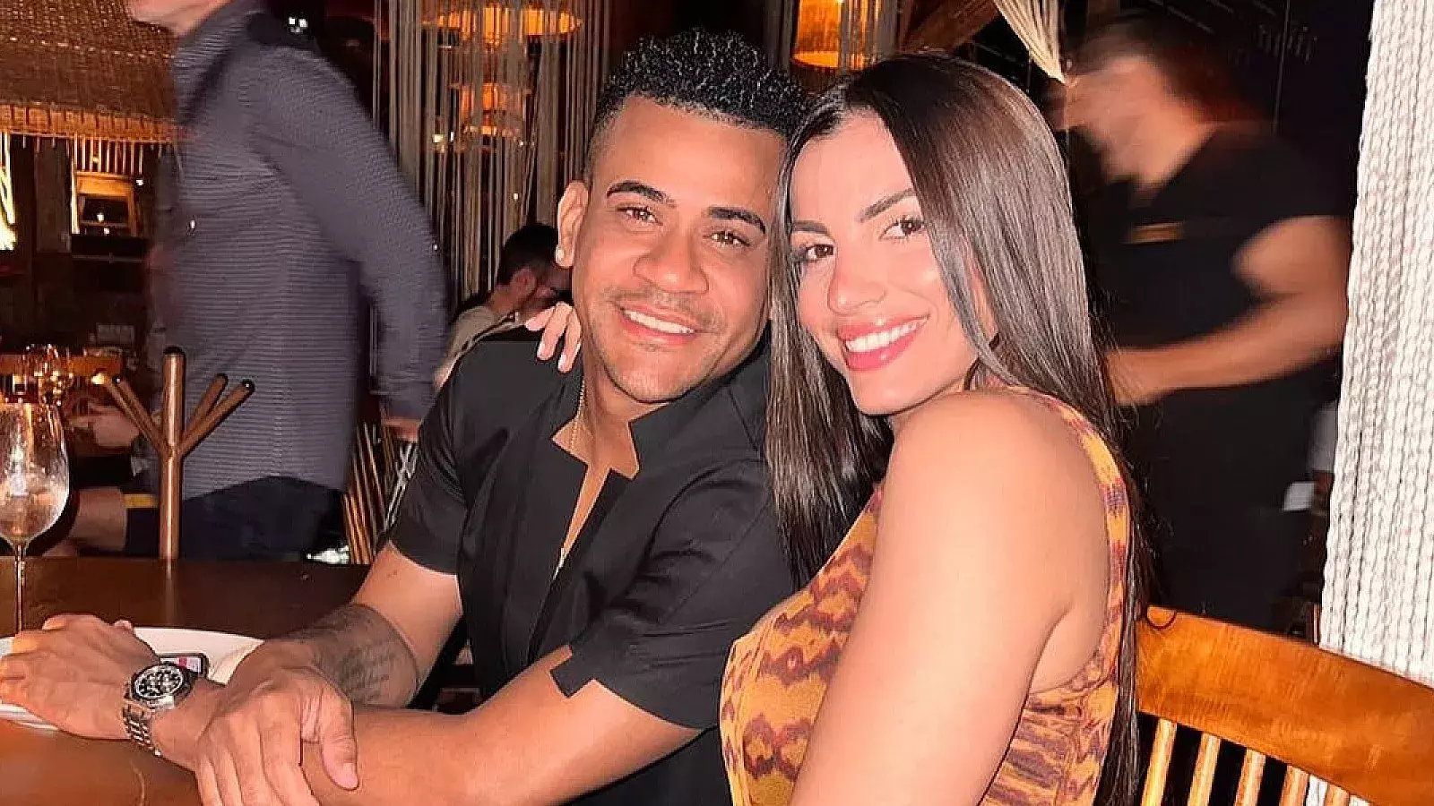 Randy Malcom, de Gente de Zona, y su esposa celebran 10 años de amor