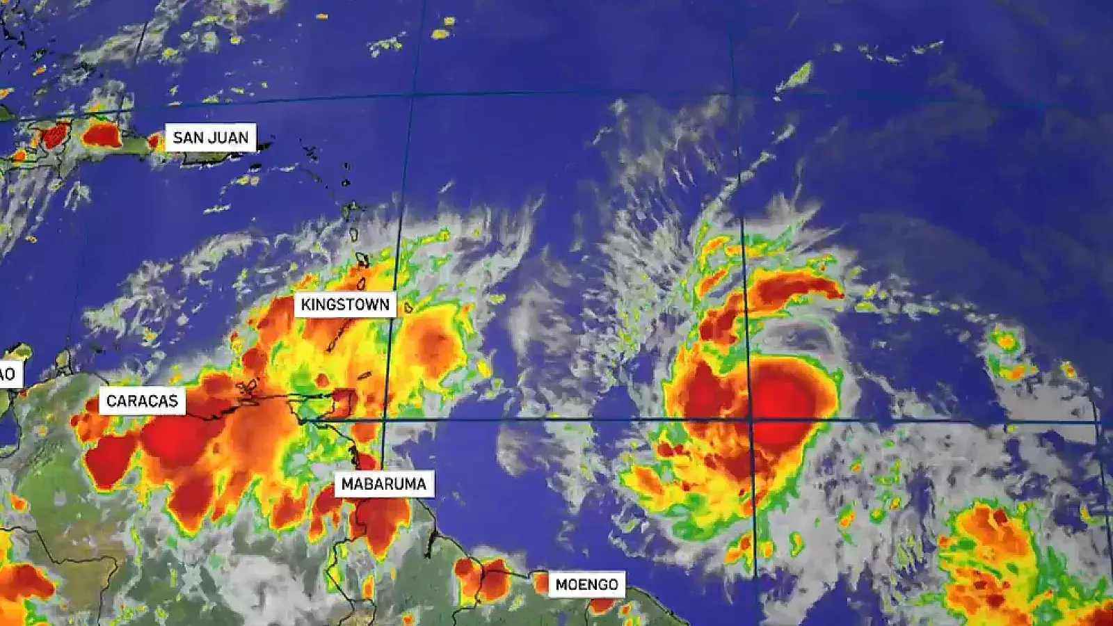 Tormenta se cinvierte en huracán