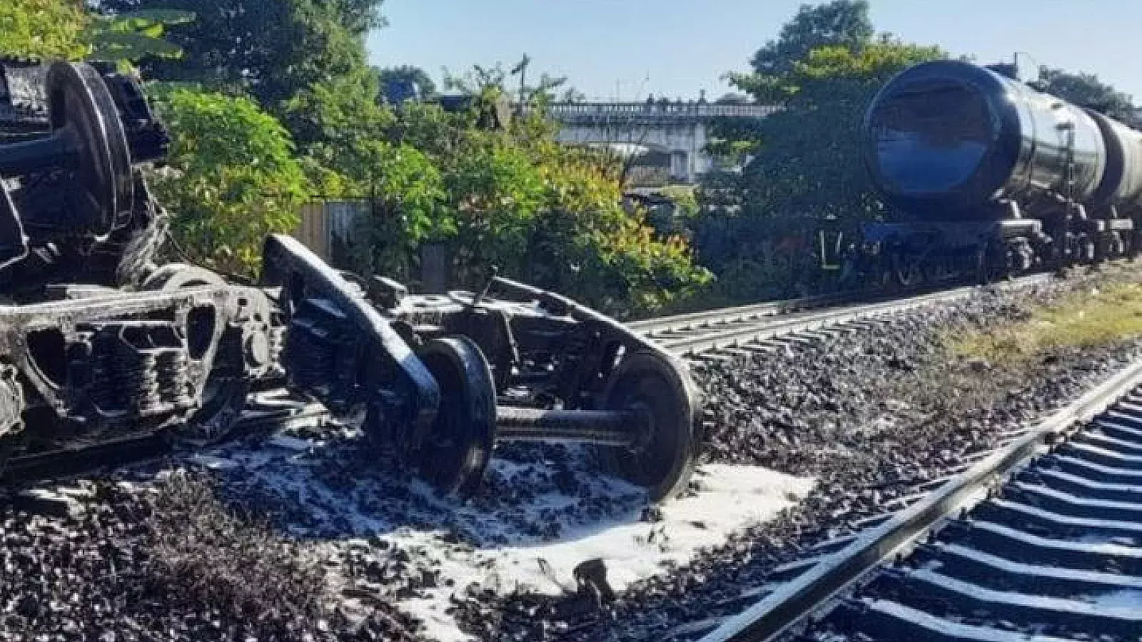 Chocam dos trenes