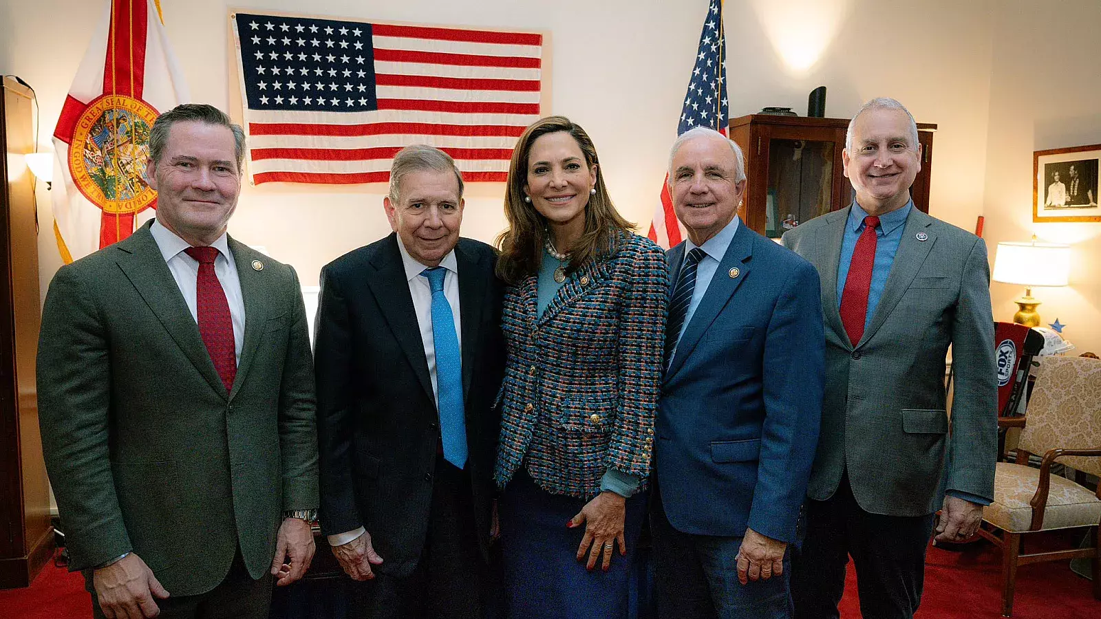 Edmundo González junto a congresistas cubanoamericanos