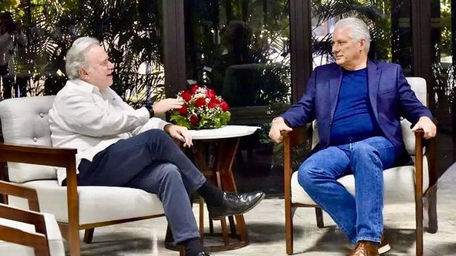 Katrougalos junto a Canel en La Habana