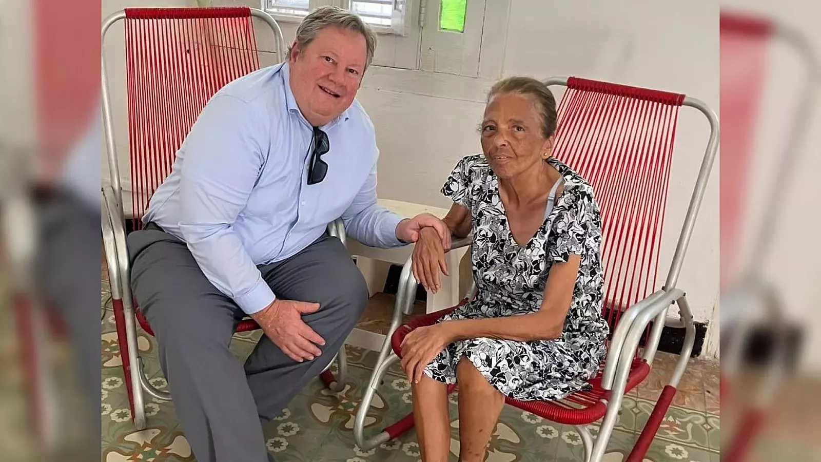 Jefe de la Embajada de EEUU en Cuba visita a opositora Martha Beatriz Roque
