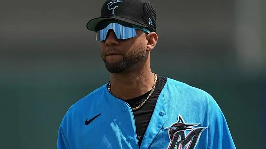 Yuli Gurriel ya se entrena con los Marlins de Miami