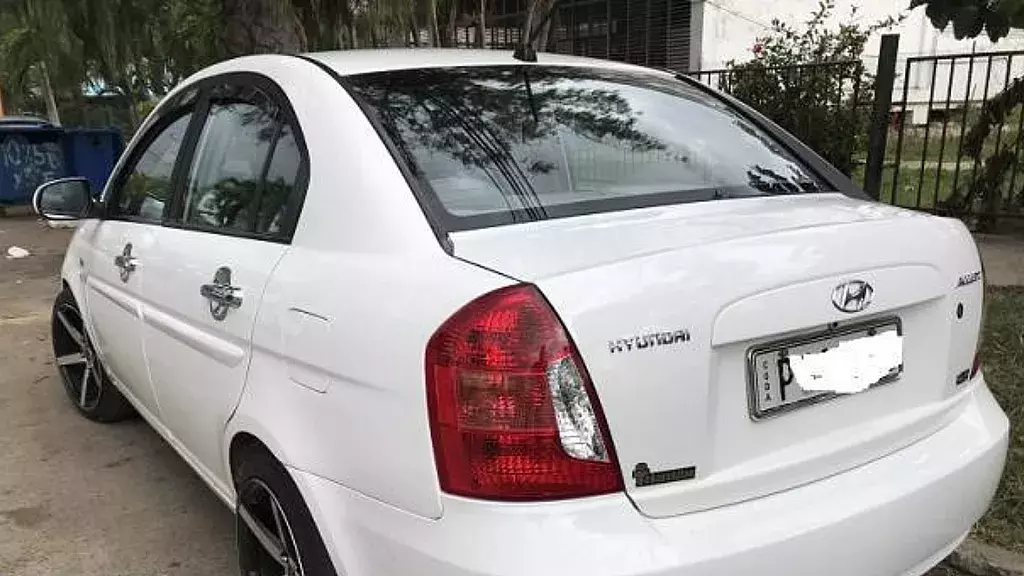 Carro subastado en La Habana