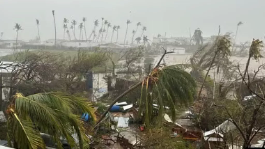 Huracán Beryl a su paso por Jamaica