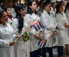 Brasil confirma que reanudará &quot;de inmediato&quot; programa Mais Médicos