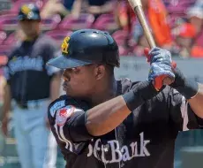 Oscar Colás jugando en Japón en 2019.