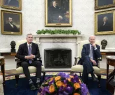 Biden y McCarthy mantienen reunión &quot;productiva&quot; sobre el techo de deuda pero sin acuerdo