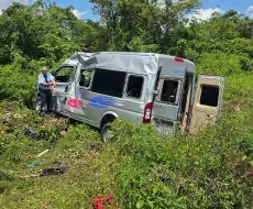 El minivan del accidente